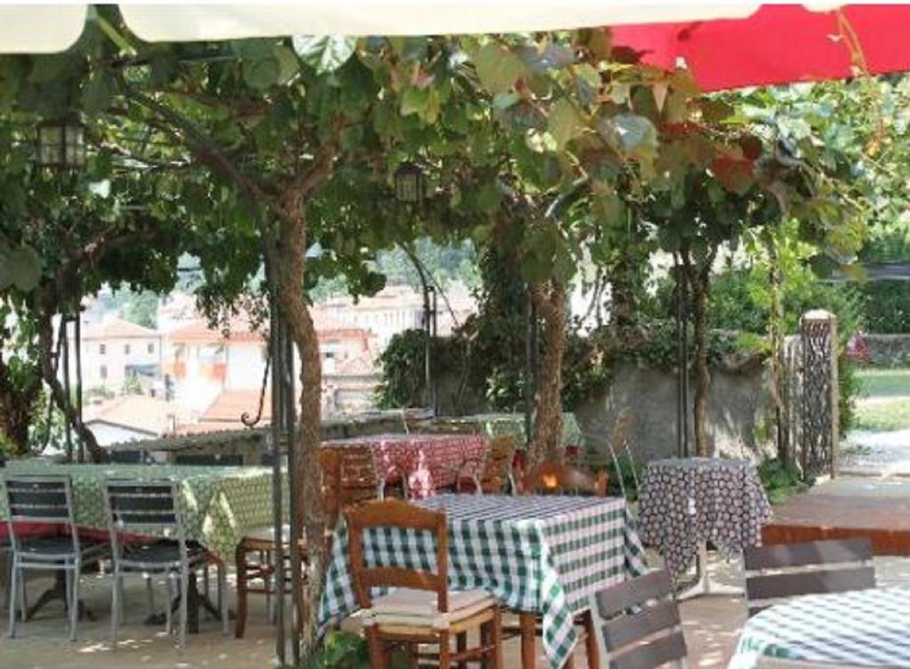 Albergo Ristorante Ai Pini Tarzo Dış mekan fotoğraf