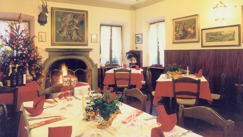 Albergo Ristorante Ai Pini Tarzo Dış mekan fotoğraf