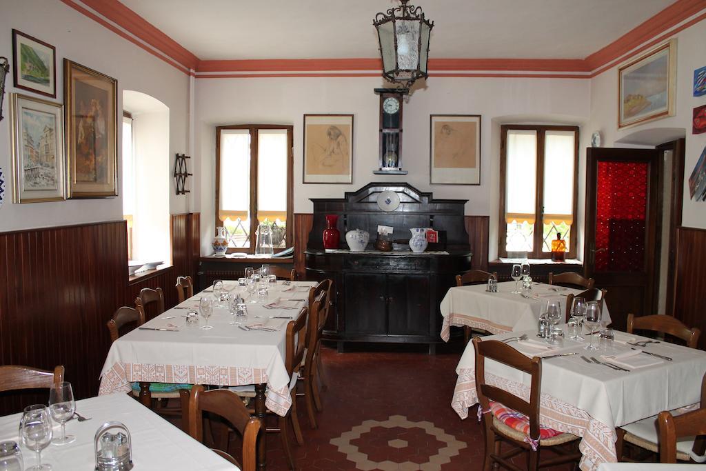 Albergo Ristorante Ai Pini Tarzo Dış mekan fotoğraf